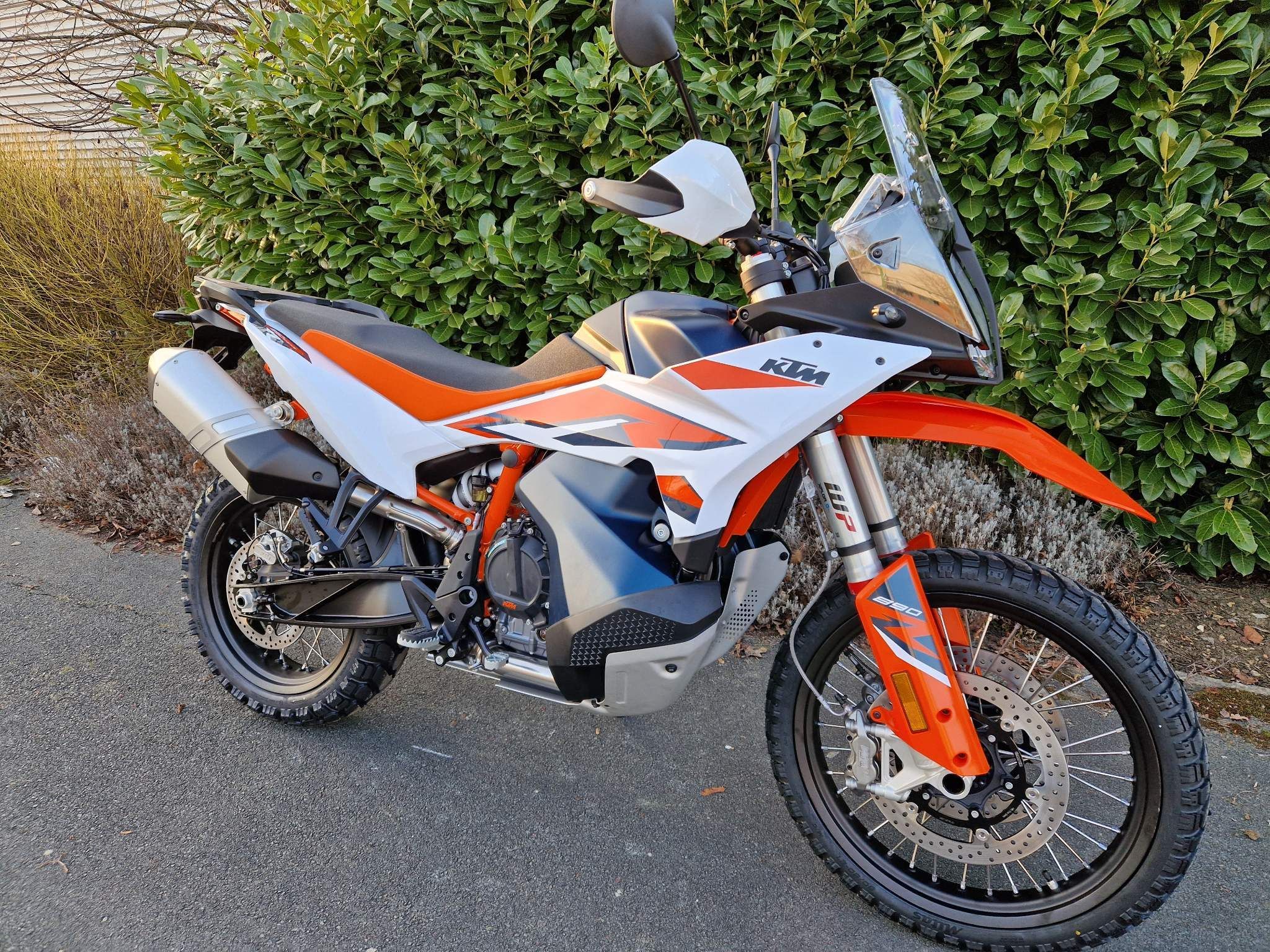 SOLD 2024 KTM 890 R X-Ring Euro 5